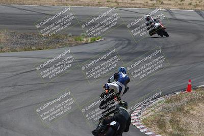 media/Apr-20-2025-AHRMA (Sun) [[393a79c373]]/Race/Group 4/Turn 4b/